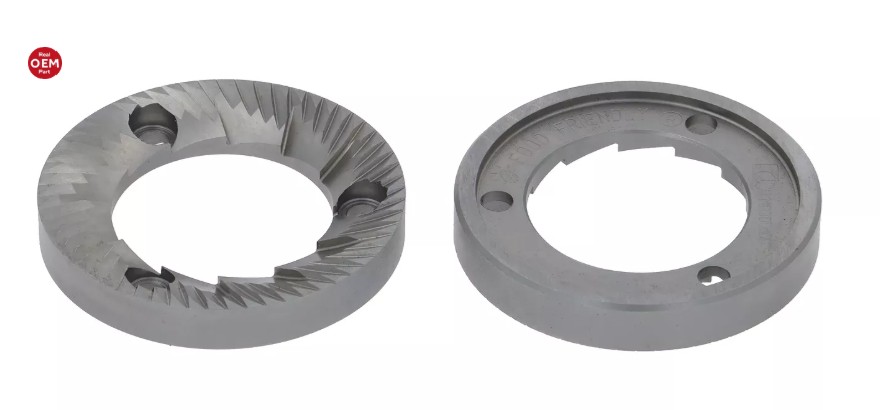 Gyári Quamar M80 kés 63mm jobbos